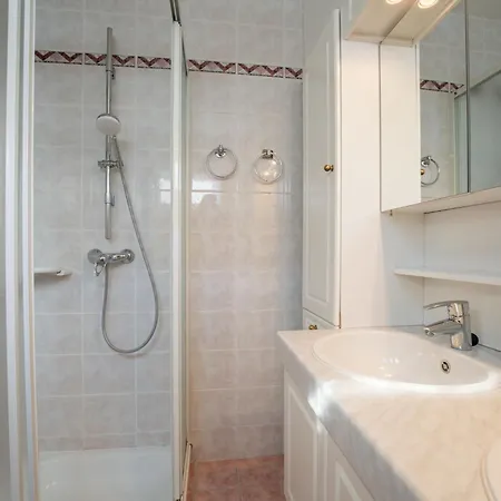 Hébergement de vacances Geluid De Zee By Interhome *